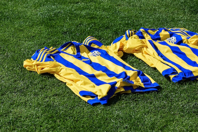 The curious story of a football shirt numbered “1+8”