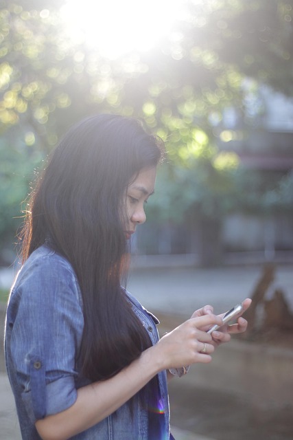 Simple Tech Habits That Make Long-Distance Trips More Comfortable