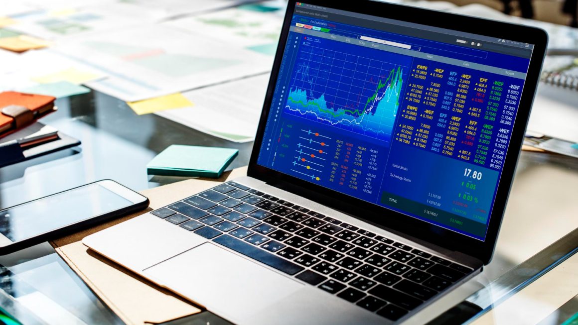 Copy Professional Traders' Trade Decisions A Guide for Beginner Traders